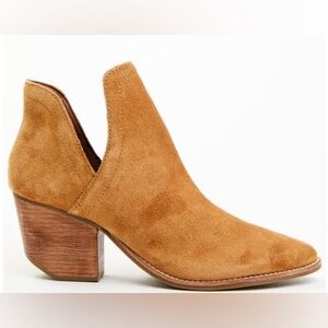 TWO SIZES: 7.5 & 8 MATISSE TAN SUEDE WESTERN BOOTIES -
ROUND TOE/WOOD STACK HEEL